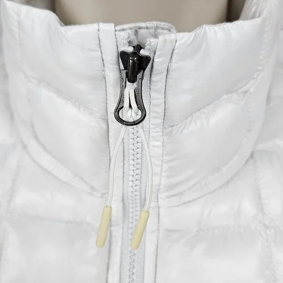 The North Face White Thermoball Eco Lightweight Insulated Full Zip Vest Small - Picture 15 of 16